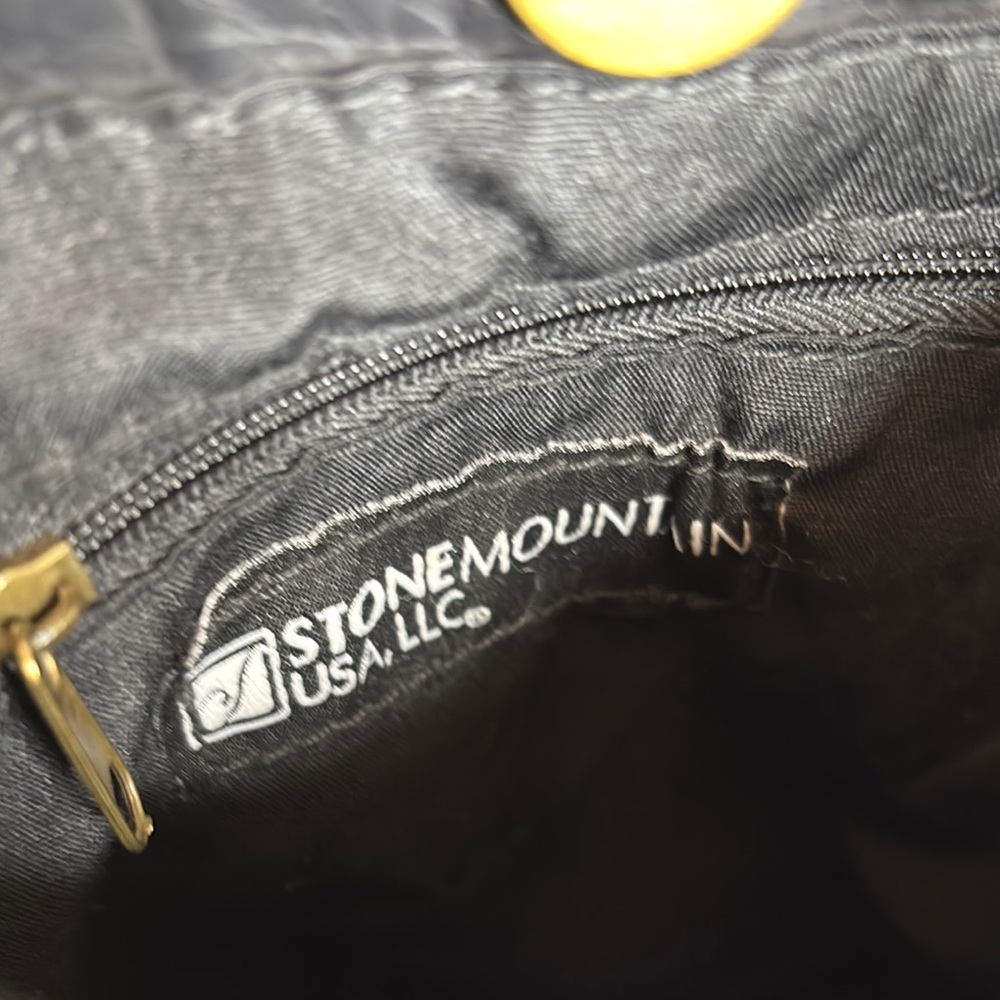 Stone Mountain Accessories Black Crossbody Bag - Picture 6 of 15